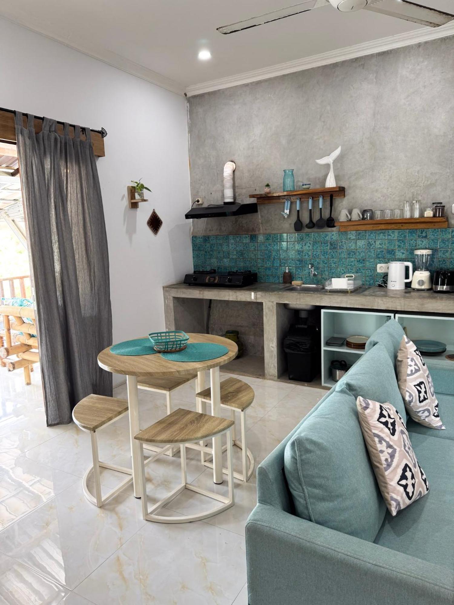 Secret Spot Surf And Stay Kuta  Exterior foto