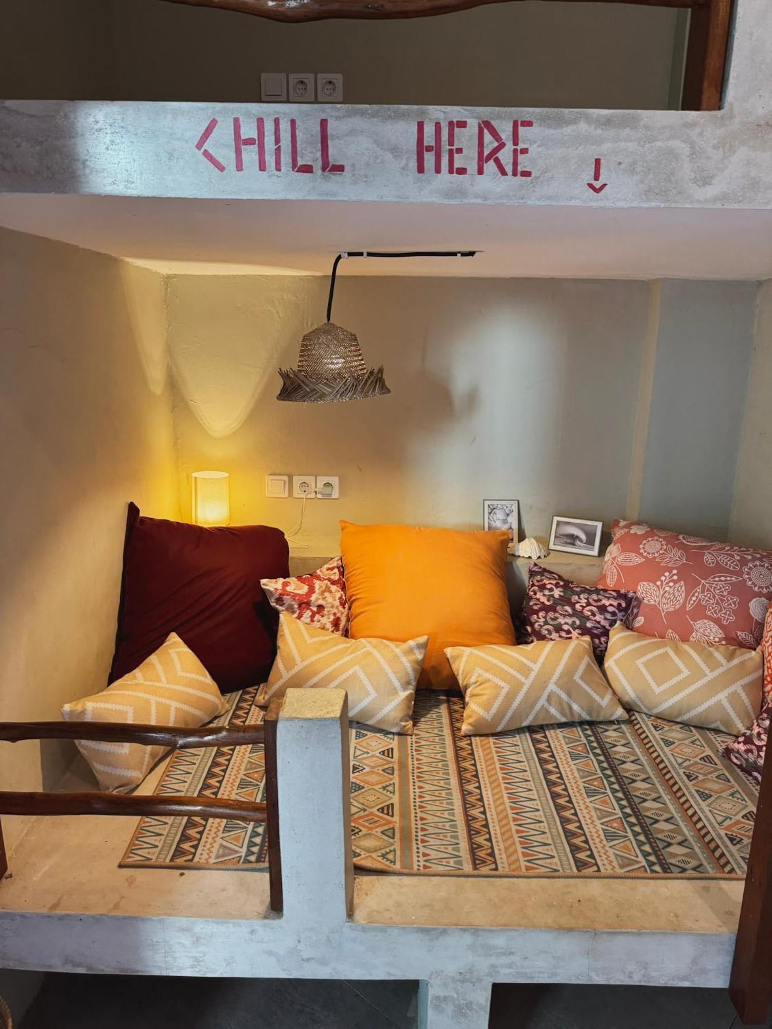 Secret Spot Surf And Stay Kuta  Exterior foto