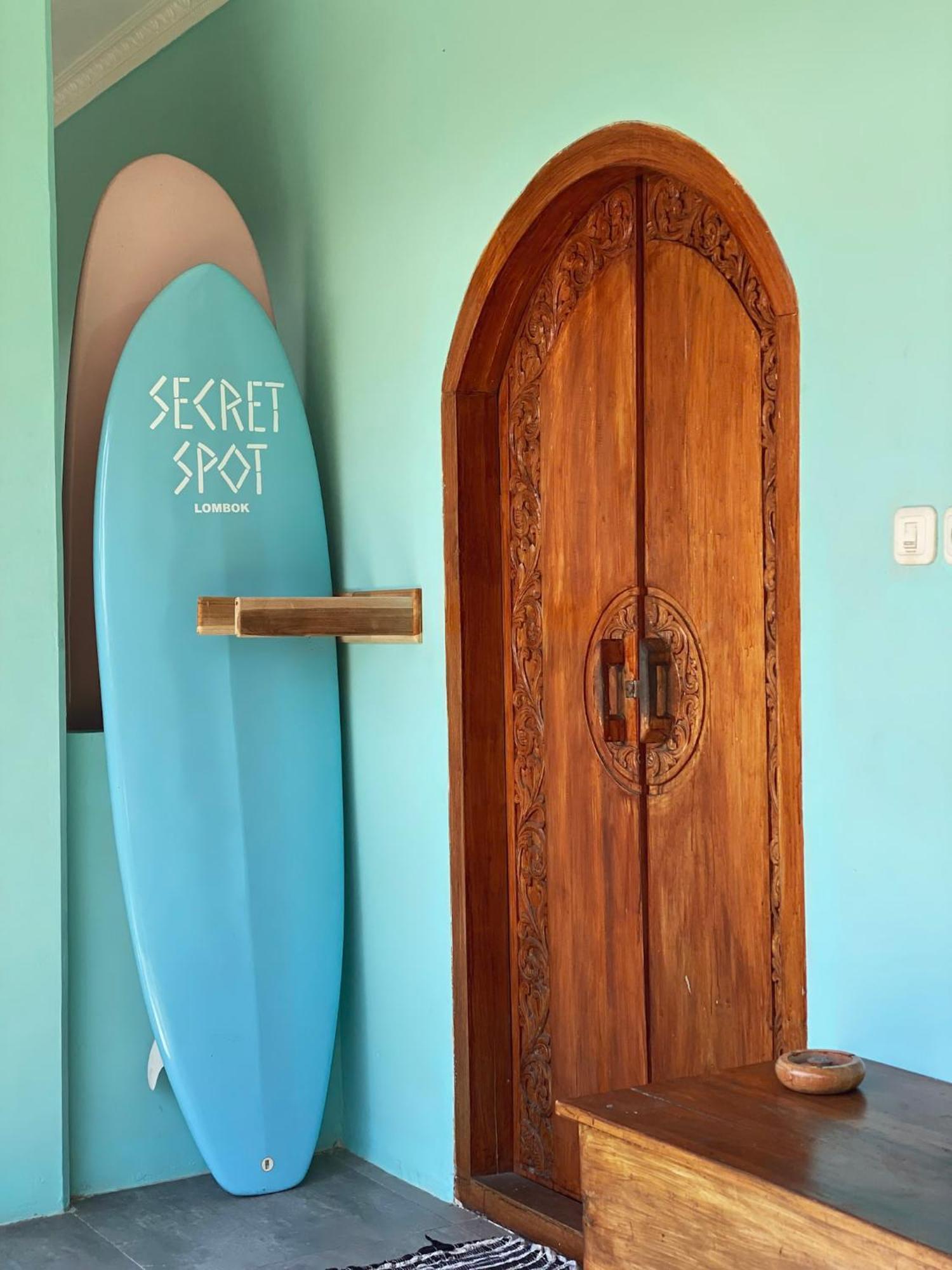Secret Spot Surf And Stay Kuta  Exterior foto